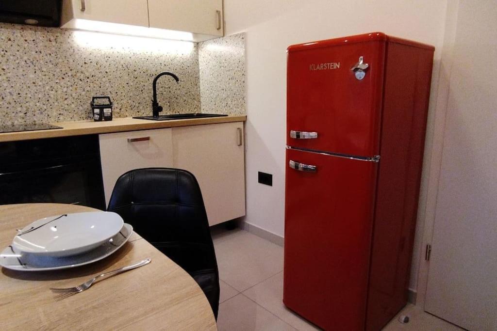 Cute Apartment Marla Art Close To Center Πούλα Εξωτερικό φωτογραφία