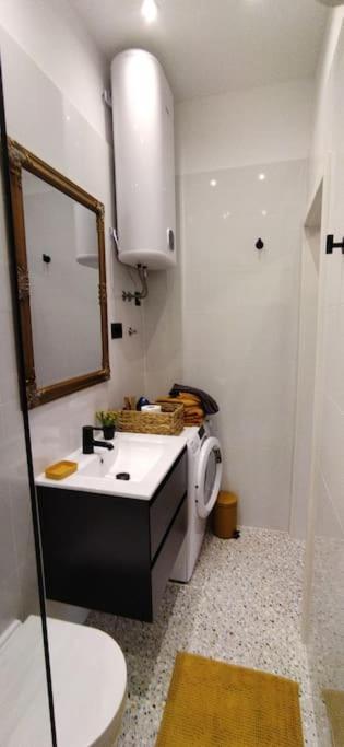 Cute Apartment Marla Art Close To Center Πούλα Εξωτερικό φωτογραφία