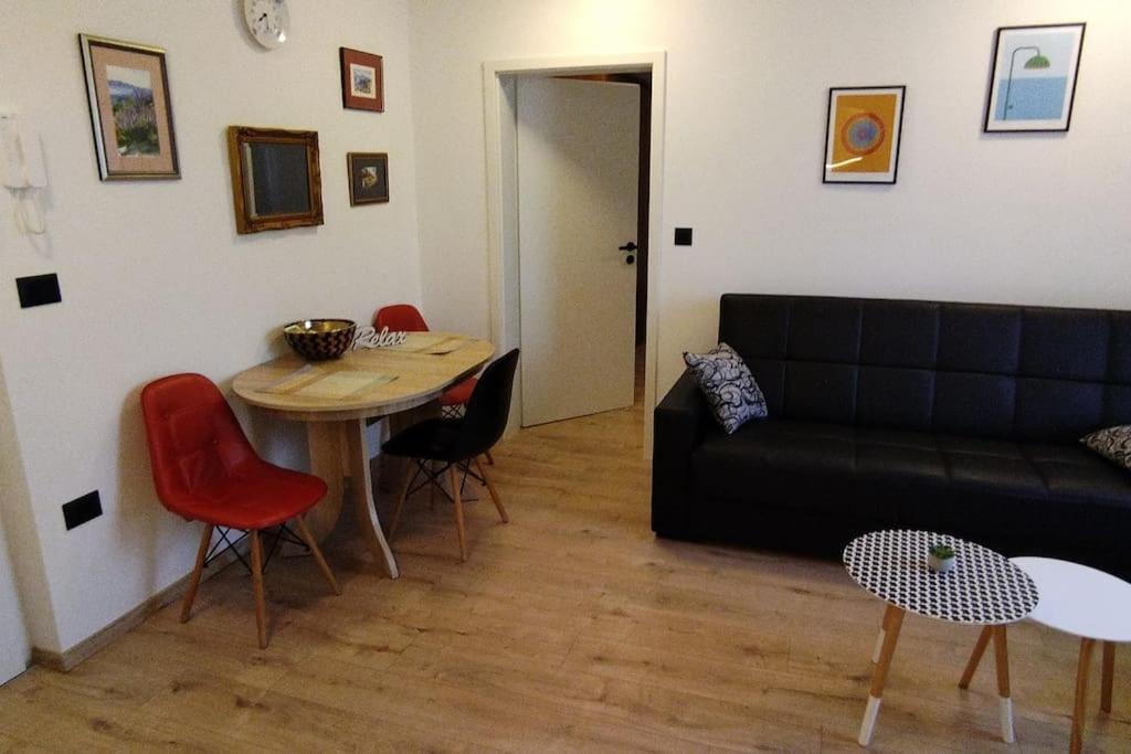 Cute Apartment Marla Art Close To Center Πούλα Εξωτερικό φωτογραφία