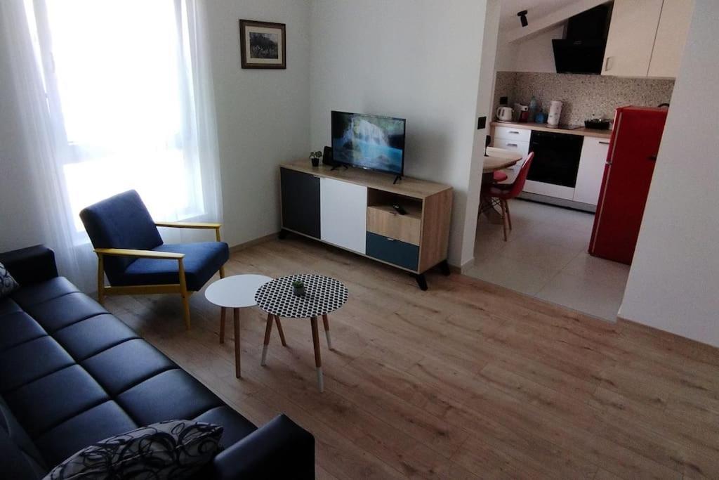 Cute Apartment Marla Art Close To Center Πούλα Εξωτερικό φωτογραφία
