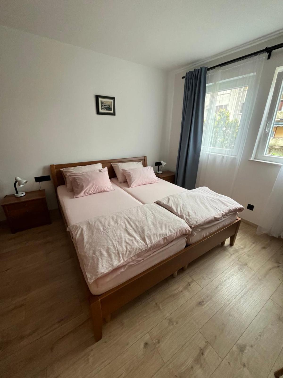 Cute Apartment Marla Art Close To Center Πούλα Εξωτερικό φωτογραφία